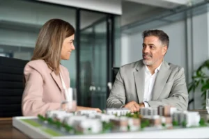 Bonner Realty agent painting a vivid property picture through the art of storytelling to a prospective property investor buyer.